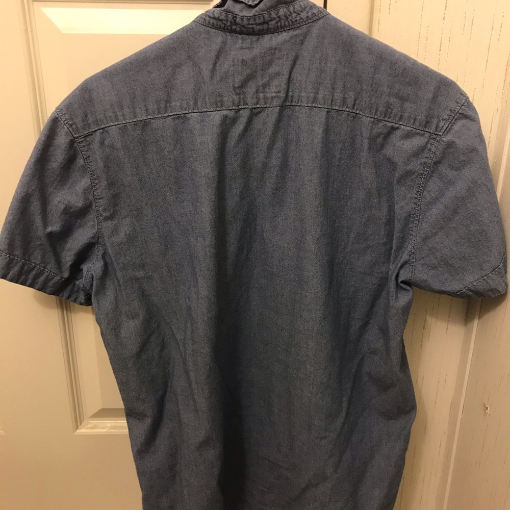 H&M Short Sleeve Button-Up - Picture 2 of 3